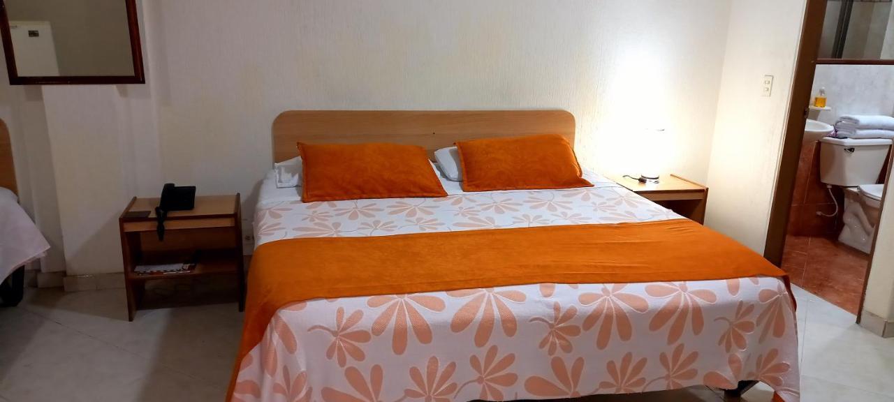 Hoteles Bogota Inn Turisticas 63 Ngoại thất bức ảnh